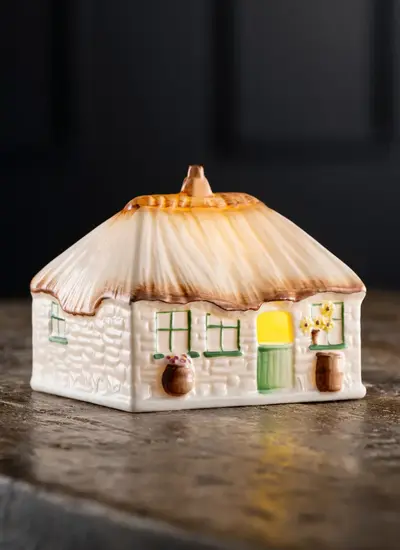 Belleek Irish Country Cottage Battery Operated LED Made in Ireland
